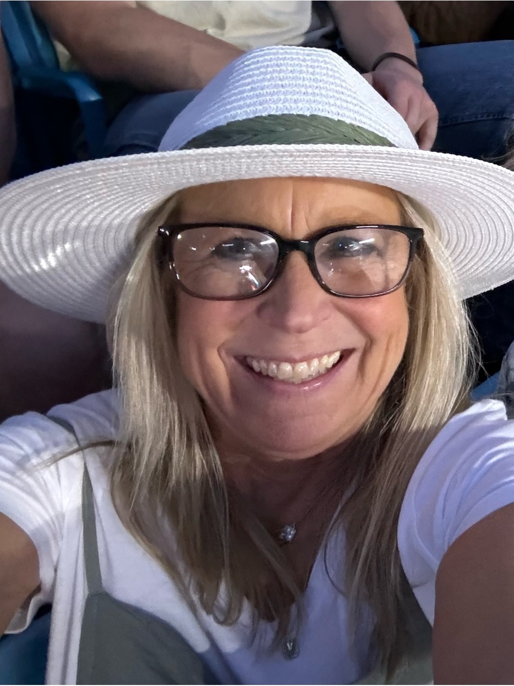 Wide-Brim Cream Straw Hat with Olive Braid - Picture 5 of 5